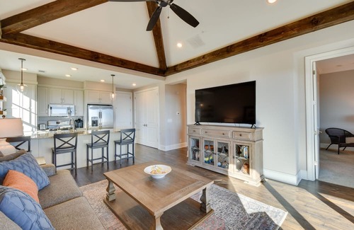 Toccoa Condominio | Stunning Toccoa Retreat w/ Private Deck & Mtn View