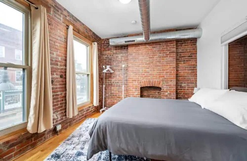 Downtown Buffalo Apartamento | Newly remodeled Allentown flat