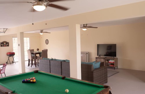 Cidra Casa | Casa Bayu, space created for groups and families in the mountains of Cidra, PR