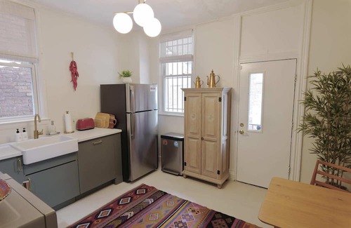 Truxton Circle Casa | Mint Condition- Beautiful Townhome in Shaw