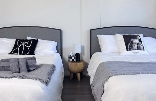 Pasadena Apartamento | Spacious Retro High Ceiling Home 3 mins to Oldtown