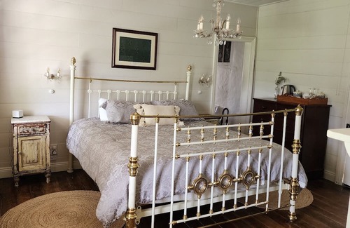 Hartley Vale Otro | Historic Collits Inn