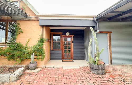 Beechworth Casa | Rustic Retreat - A Cyclist's Paradise!