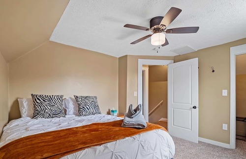 Berea Casa | River Dog | Entire House | Pet Friendly