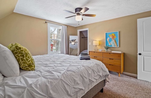 Berea Casa | River Dog | Entire House | Pet Friendly