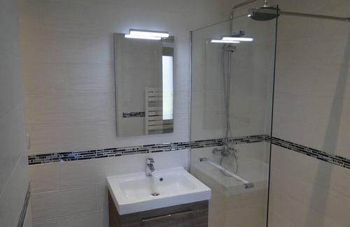Foncine-le-Haut Apartamento | Gîte 1805bis montagnes du jura avec spa & sauna 3*