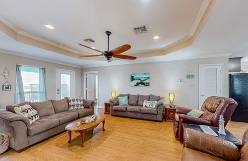 Gilchrist Casa | Dog-friendly home with ocean & bay views, streaming, balcony, washer/dryer, AC