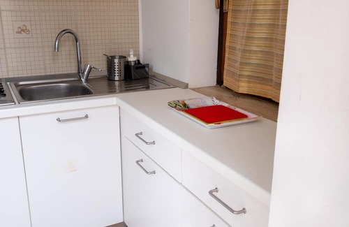 Falerna Apartamento | Holiday Apartment "Trilocale 37 Residence La Giungla" with Sea View, Shared Pool & Wi-Fi