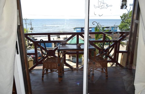Kribi Cabina | Tree House-Family-Ensuite with Shower-Resort view