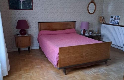 Bures-sur-Yvette Casa | Vrbo Property
