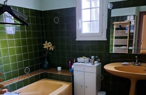 Bures-sur-Yvette Casa | Vrbo Property