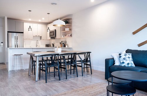 Revelstoke Condominio | Drop In Condo by Revelstoke Vacations