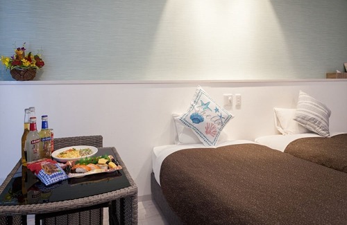 Itarashiki Casa | Twin bed room Capacity 12 people nonsmoking / Shimajiri-gun Okinawa