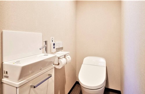 Naha Casa | JapaneseWestern style room with 2 beds Opening a / Naha Okinawa
