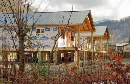 Ragland Cabina | NEW BUILD - Close to Hatfield Mccoy TRAILS - Sleeps 6 - Cliff's Deer Rest