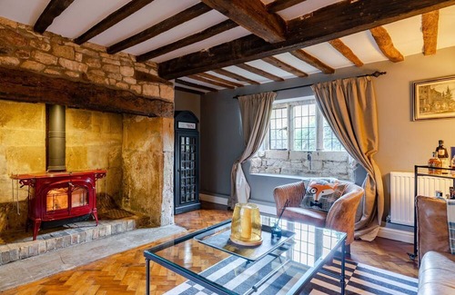 Stanton Cabaña | Foxholme Manor - Spacious manor with swimming pool and tennis court