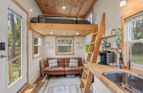 Hunt Club Casa | Tiny House hosted by Joe