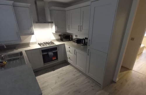 Crawcrook Casa | Beautifully presented 3 bedroom house. 5 miles from Newcastle city centre.