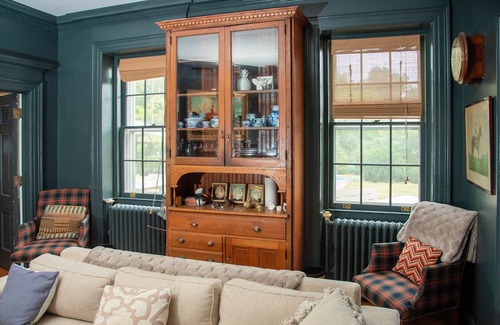 Berryville Casa | Caryswood: Historic Gem in VA