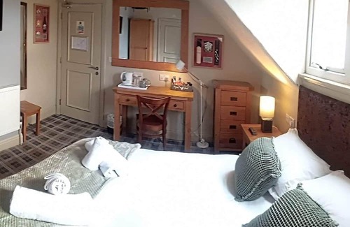 Beverley Casa | The Game Bird