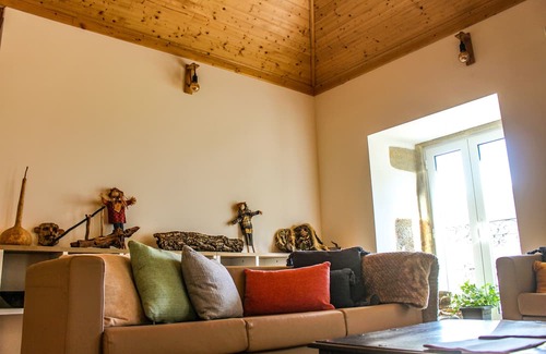 Gois Cabaña | Casa de Campo Vale do Ceira, Quarto de Casal. Na Bela e Pacata Vila de Góis