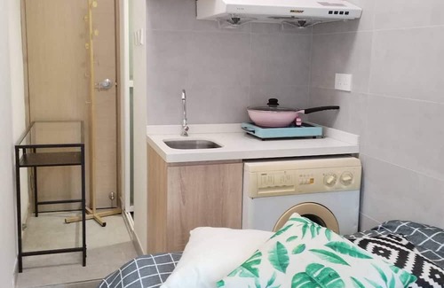 Kowloon Apartamento | Spacious 1BR Central 5 Minute Walk to MTR