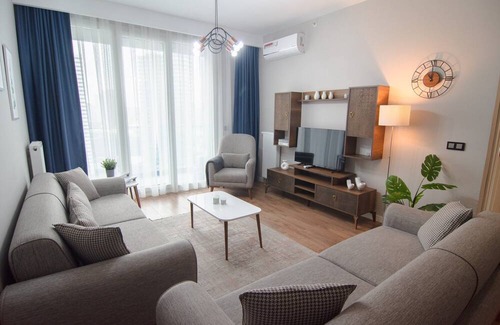 Bagcilar Apartamento | Cozy Retreat: Stylish 2BR Apt