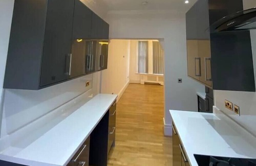 Wolverhampton Apartamento | Immaculate 1-Bed Lux Apartment in Wolverhampton