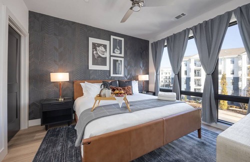 West End Casa | Adonis - Odyssey - Heart of Midtown