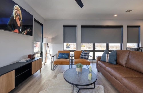 West End Casa | Slate - Odyssey - Heart of Midtown