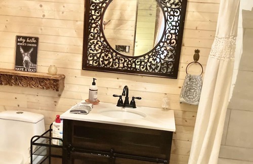 Boys Ranch Otro | Railroad Inn & Farm