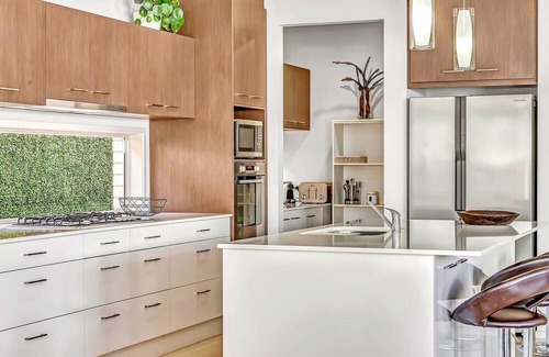 Woodville Gardens Casa | The Grapevine An Indoor Outdoor Urban Retreat