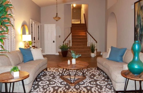 La Paz At Desert Springs Casa | 4BR Scottsdale Chateau with Pool Hot Tub Garage