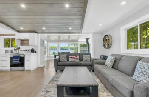 Centre Hastings Cabaña | The Lakeview