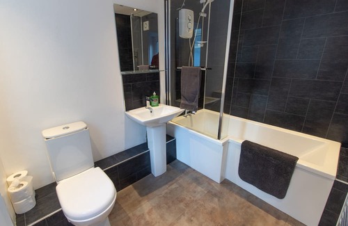 Cwmcarn Casa | Scenic Roots - 3 Bedroom Vacation Home