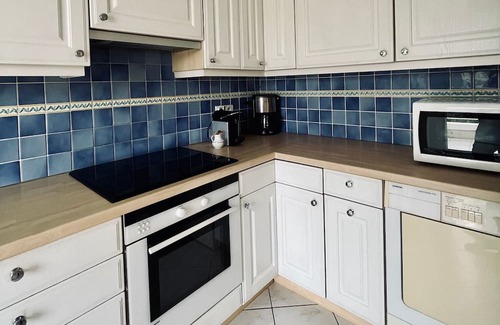 Mandelieu-La-Napoule Apartamento | Lovely spacious nest with pool