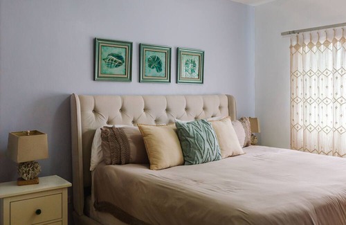 Dominicus Apartamento | CADAQUES BAYAHIBE Relax with the whole family at this peaceful place to stay. .