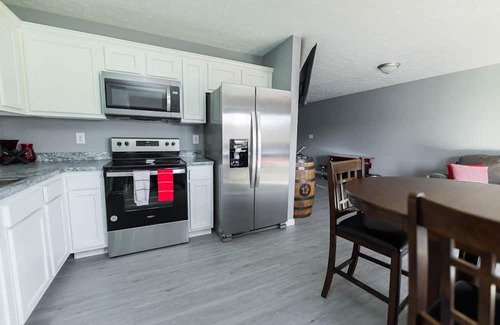 Bloomington Apartamento | IU Soccer Hideaway - 4 Bd Townhome by IU Sports