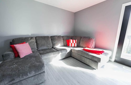 Bloomington Apartamento | IU Soccer Hideaway - 4 Bd Townhome by IU Sports