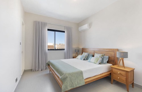 Pereybere Apartamento | One Bay Penthouse - Two Bedroom Apartment, Sleeps 4