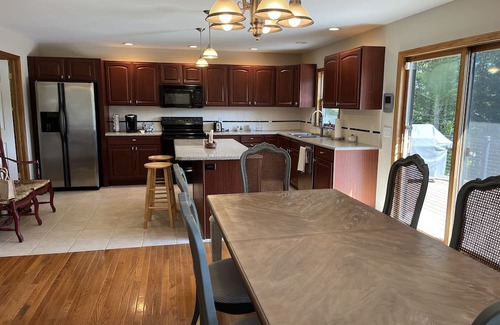 Davenport Casa | Eagle Rock - Renovated 3 bdrm, amazing deck, quiet location