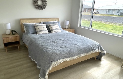 Waterhouse Casa | Brand new holiday home located in the Long Beach area