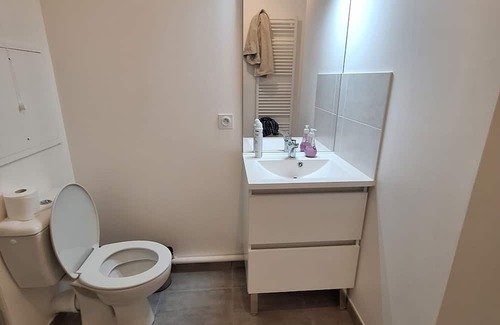 Thiais Apartamento | Vrbo Property