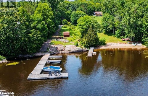 Utterson Casa | Waterfront Home on Three Mile Lake. Ideal lodging for ice fishing.