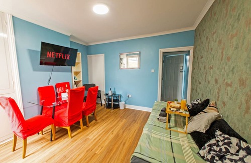 Maidstone Cama Y Desayuno | Maidstone 1Bed Flat - Fast Wi-Fi-Hot Tub