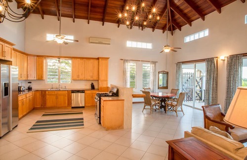 Island Harbour Casa | Exquisite 3 Bedroom villa. Unwind with beach views, and gentle island breezes.