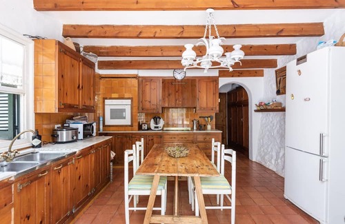 Mahón Villa | Villa 'Es Patrons - Lujo Rural' with Mountain View, Wi-Fi and Air Conditioning
