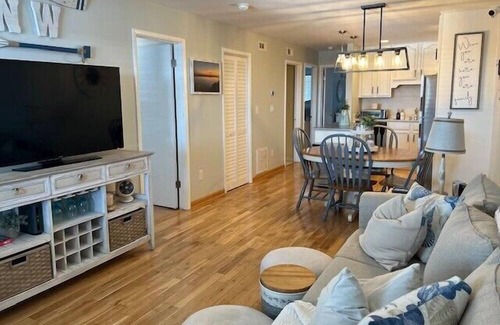 Green Creek Condominio | 3 bedroom, 2 bath "SUNSET" condo in Anglesea with pool!