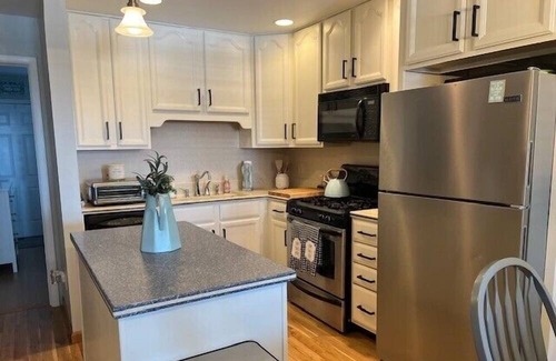 Green Creek Condominio | 3 bedroom, 2 bath "SUNSET" condo in Anglesea with pool!