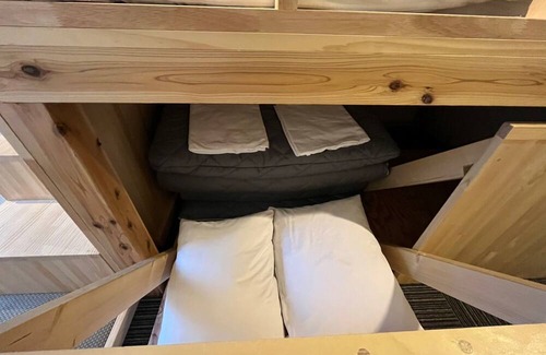 Yuzawa-machi Casa | JapaneseWestern room for 3 people Semidouble bed adjacent hot spring facility / Minamiuonuma Niigata